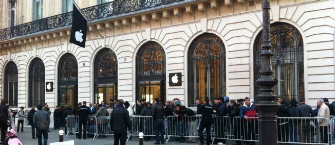 file-attente-apple-store-ingenieur-imac